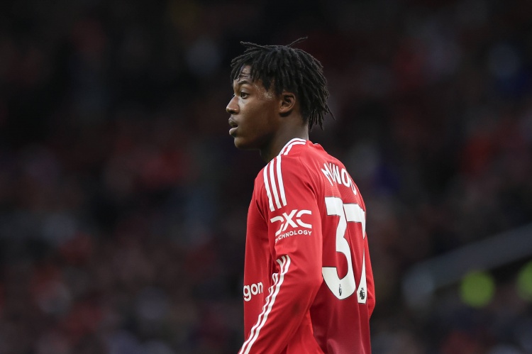 九游体育app-记者：曼联明确无意出售梅努，球员是阿莫林新赛季计划的重要一员